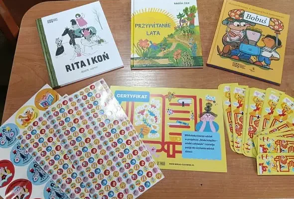 Mała książka – wielki człowiek: nowa edycja akcji w Gminnej Bibliotece w Podedwórzu