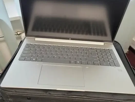 Dębowa Kłoda: cztery nowe laptopy trafiły do urzędu gminy